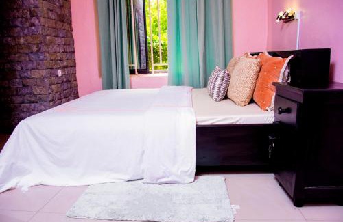 Nyakinama Bed & Breakfast | Ibuye Villa Holiday Home
