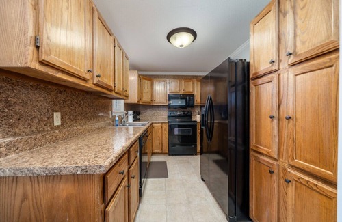 Morrilton House | Ida's Ideal Homestead cute & cozy 3Bed/1Bath, perfect for Work-Stay or Family Vacay!