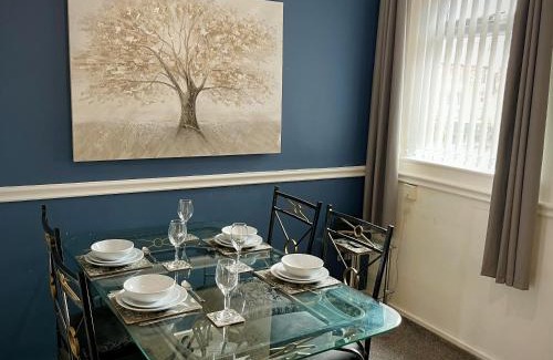 Widnes House | Ideal 2 bed pay-as-you-stay home in Widnes sleep 5