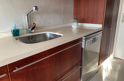 Cerrillo de Maracena Apartment | Ideal apartment for families right next to subway and bus.