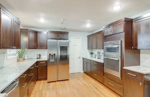 Inman House | Ideal for Reunions & Retreats: Brooks Getaway!