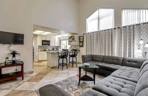 South San Jose House | Ideal location close to shopping , parks, lake.