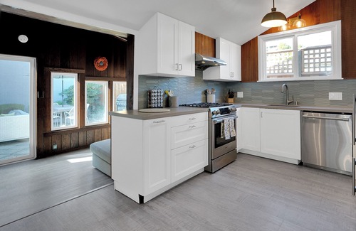 Capitola House | IDEAL LOCATION! Steps 2 Beach,Shops,Dining/Great Yard 4 BBQ