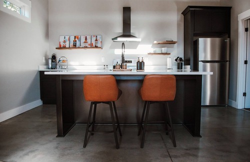 Lawrenceburg Cottage | Ideal One-Bedroom Getaway on the Bourbon Trail