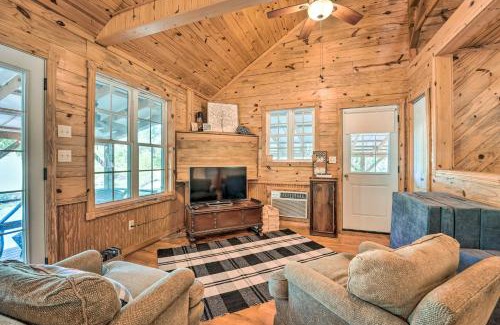 Fruitvale House | Idyllic Cabin with Fire Pit, Kayak On-Site!