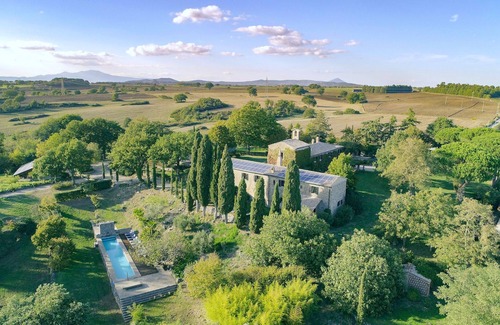 Castel Giorgio Cottage | Idyllic HOLIDAY HOUSE/COTTAGE in private park: QUIET + pool + sauna + gym