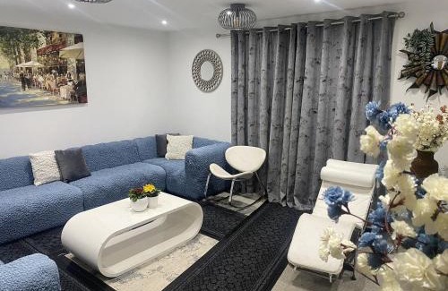 Seacroft House | ☆Igloo MagnoliaView Luxe Townhouse + Free Parking☆