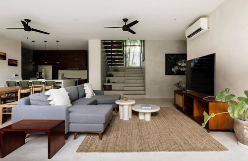 Tulum City Center Apartment | Iguana Jungle Paradise Villa Beach Club Access