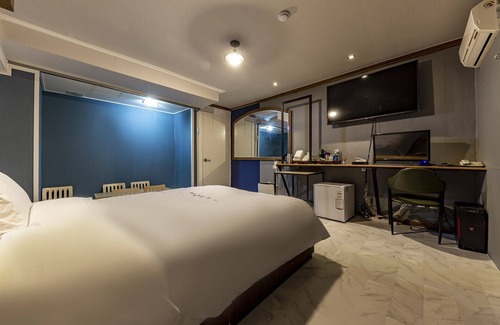 Yonggon Hotel | Iksan Tubucktel Mohyeon Branch
