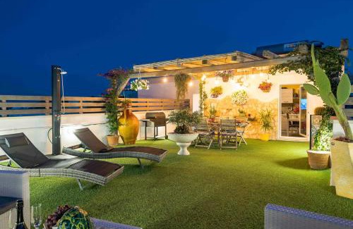 Neviano House | Il Panoramico - Terrazza e Jacuzzi