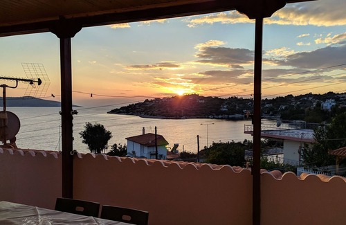 Salamis House | ILIAKTI RELAXING SEASIDE AMAZING VIEW