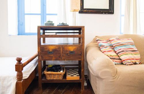 Mandraki House | Imerios Nisyrian House