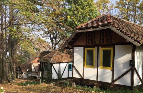 Brcko Cabin | Immaculate 2-Bed Wigwam in Gornji Zovik