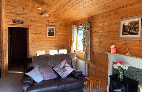 Hawick Cabin | Immaculate 3-Bed Lodge in Hawick