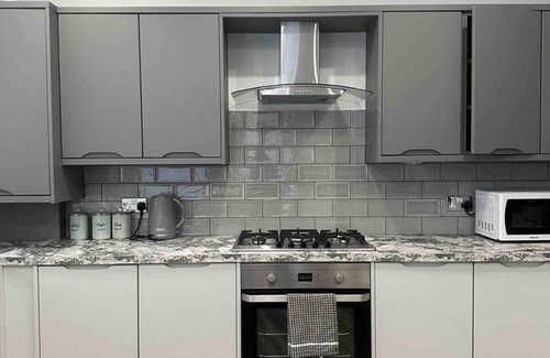 Bootle House | Immaculate 4-bed Detached House in Bootle