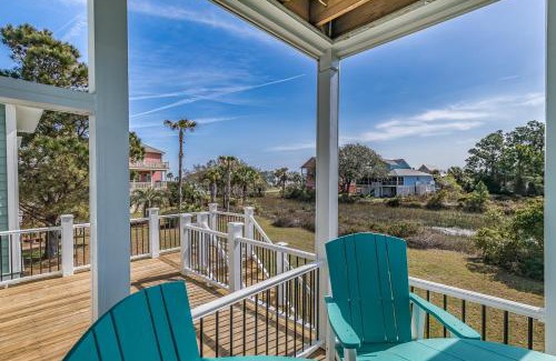 Beachwalk House | Immaculate Low Country Oasis on Harbor Island