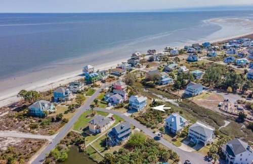Beachwalk House | Immaculate Low Country Oasis on Harbor Island