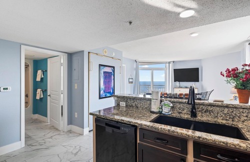 Atlantic Beach Condo | Immaculate Suite & Stunning Views! Bay Watch 1441
