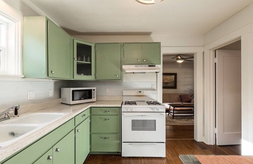 Grass Valley Apartment | Immerse Yourself in Comfort: Newly Remodeled & Pet-Friendly Suite with Hot Tub