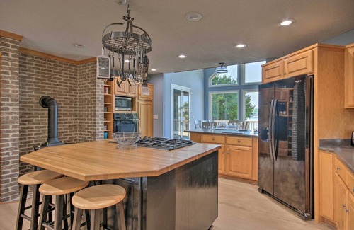 Camden House | Impeccable Home w/Dock & Pool on Lake Wateree!