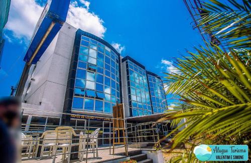 Tambau Apartment | IMPERIAL FLAT com Roupa de Cama, Camareira, vista para o mar.