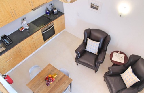 Prazeres Cottage | In peaceful Prazeres | Quinta Inácia Old Cottage