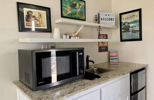 Medicine Park Apartment | In the Heart of Medicine Park, Right outside the Apache Gate of Fort Sill. Super close to Fort Sill!