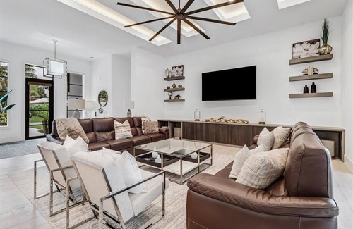 Coquina Sands House | In the heart of Naples - Casa de Coquina 🌅