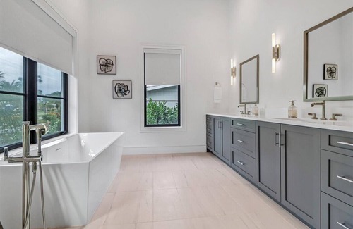 Coquina Sands House | In the heart of Naples - Casa de Coquina 🌅