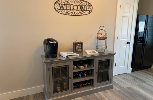 Three Oaks House | In the Heart of Three Oaks - Steps to Downtown