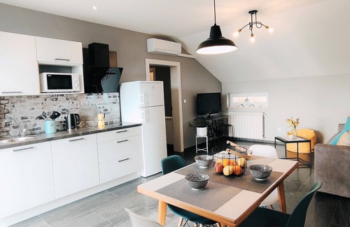 Bakar Apartment | In The Zone - Smile 4