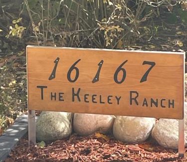 Union Pier House | In Union Pier! By Beach with 5 bedrooms, jacuzzi, yard