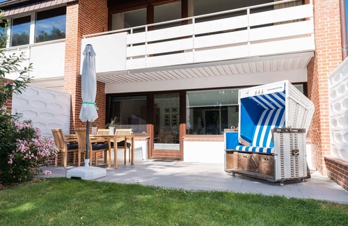 Westerland Apartment | Incidentally, the name "Emhüs" comes from the Frisian language and means bee