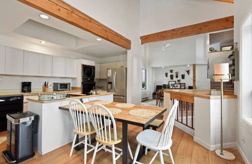 Incline Village House | Incline Village Manor | Near Beach & More!