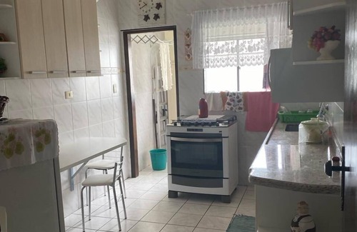 Mongagua Apartment | Incrível Apartamento pé na Área, Localizado no Centro de Mongaguá