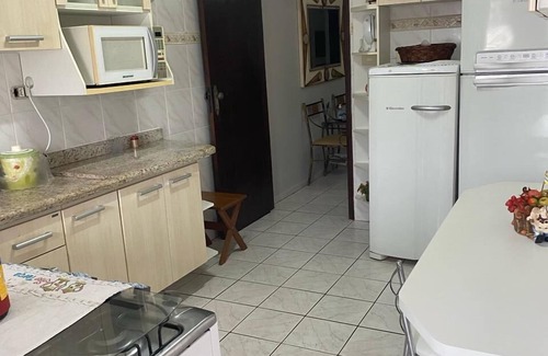 Mongagua Apartment | Incrível Apartamento pé na Área, Localizado no Centro de Mongaguá