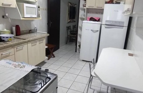 Mongagua Apartment | Incrível Apartamento pé na Área, Localizado no Centro de Mongaguá