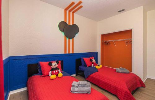 Highlands Reserve House | Incredible home with pool 8 guest game room