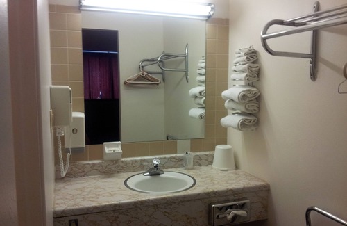 Winamac Hotel | Indian Head Motel