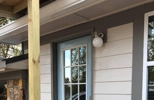 Dahlonega House | Indian Hills Retro Motel Suite H