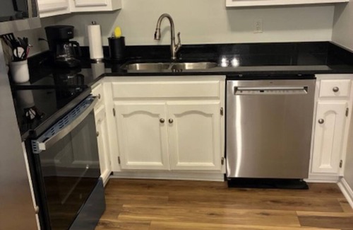 Northport Condo | Indian Lake Retreat-Peaceful-3BR-Duplex