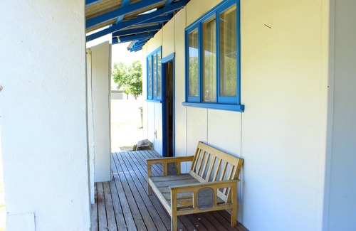 Lancelin House | Indigo Surf Shack - the rustic charm of yesteryear but with modern comforts!