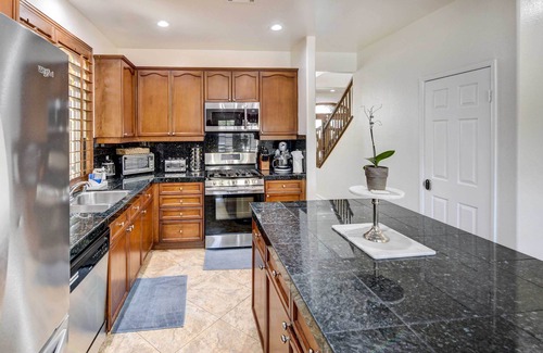 Bella Vida Cottage | Indio Home w/Pool & Hot Tub, 3 Mi to Coachella