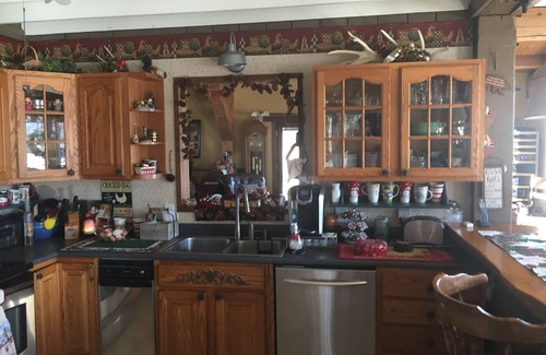 Bluford Cabin | Indoor Heated Pool pontoon boat fish 3 full baths sleeps 17 in beds 2025 SALE!