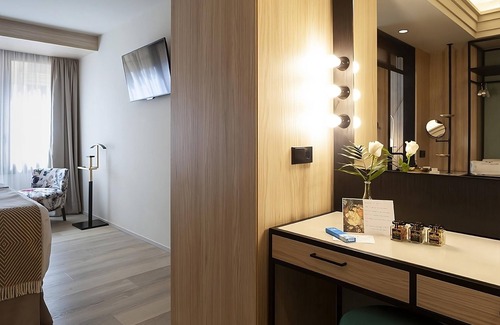 Sant Nicolau Hotel | Indulge in Amazing Views! 3 Family-friendly Units Near Palma Aquarium!