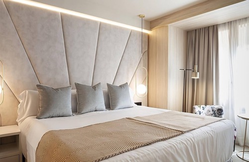 Sant Nicolau Hotel | Indulge in Amazing Views! 3 Family-friendly Units Near Palma Aquarium!