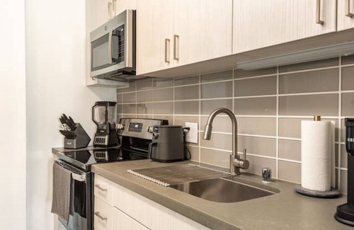 Downtown Sacramento Apartment | Industrial Loft In Downtown