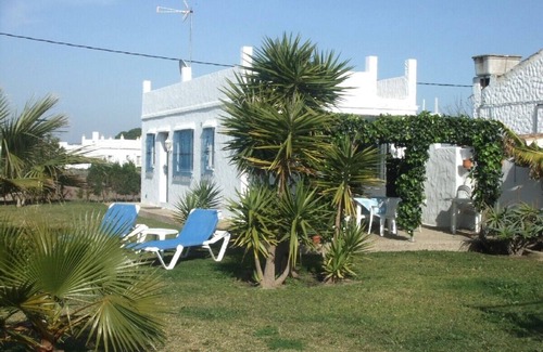 El Palmar House | inexpensive beautiful Holiday Home with Garden - 400 metres to the Beach