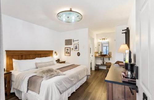 Tombstone Hotel | Inn History Tombstone