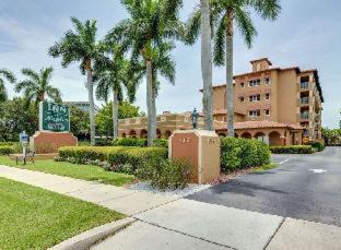 Park Shore Hotel | Inn of Naples, Tapestry Collection by Hilton